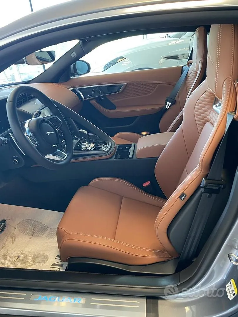 Jaguar F-Type 2021 photo 5