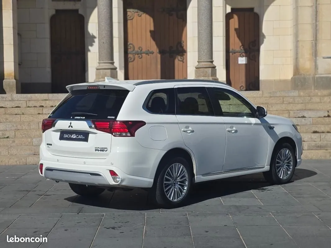 Mitsubishi Outlander 2019 photo 5