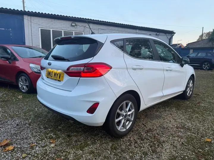 Ford Fiesta 2018 photo 3