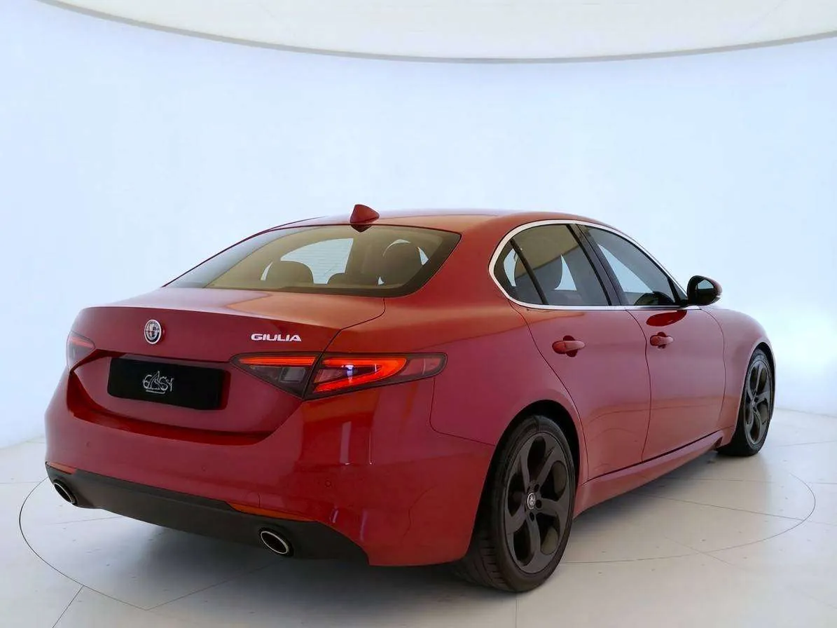 Alfa Romeo Giulia 2016 photo 5