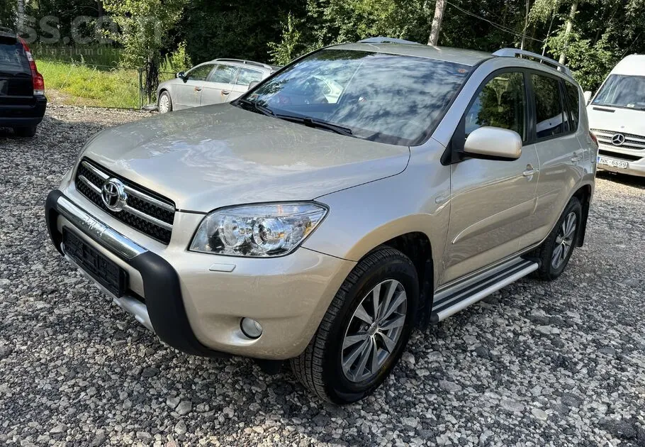 Toyota Land Cruiser 2008 photo 2