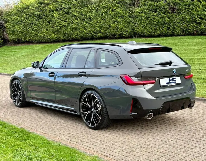 BMW 3 Series 2023 photo 4
