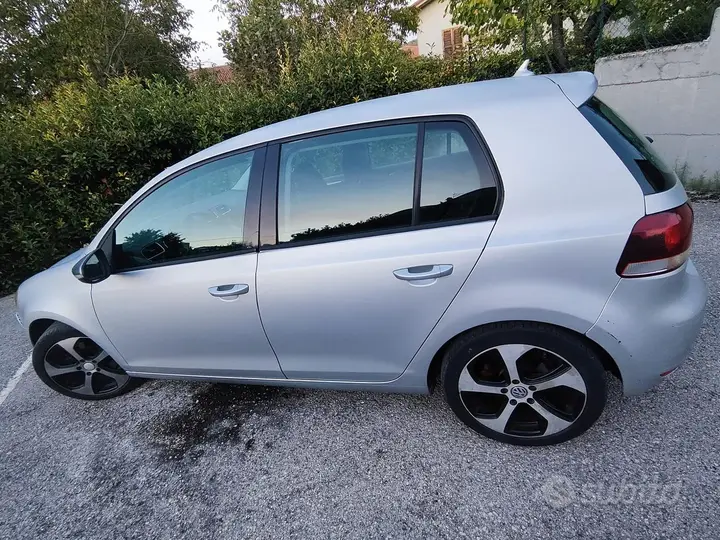 Volkswagen Golf 2009 photo 2