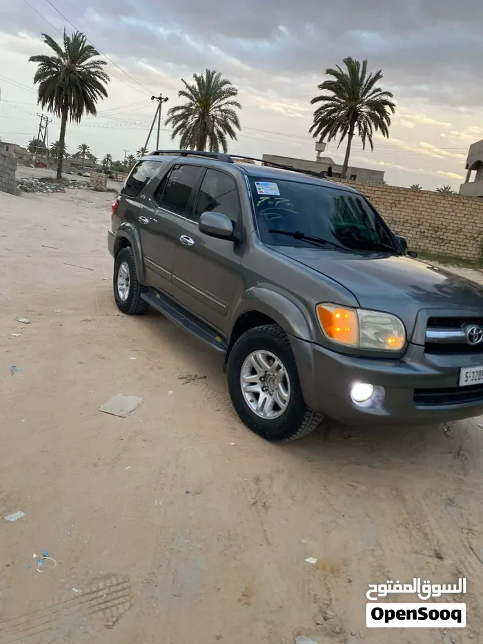 Toyota Sequoia 2006 photo 2