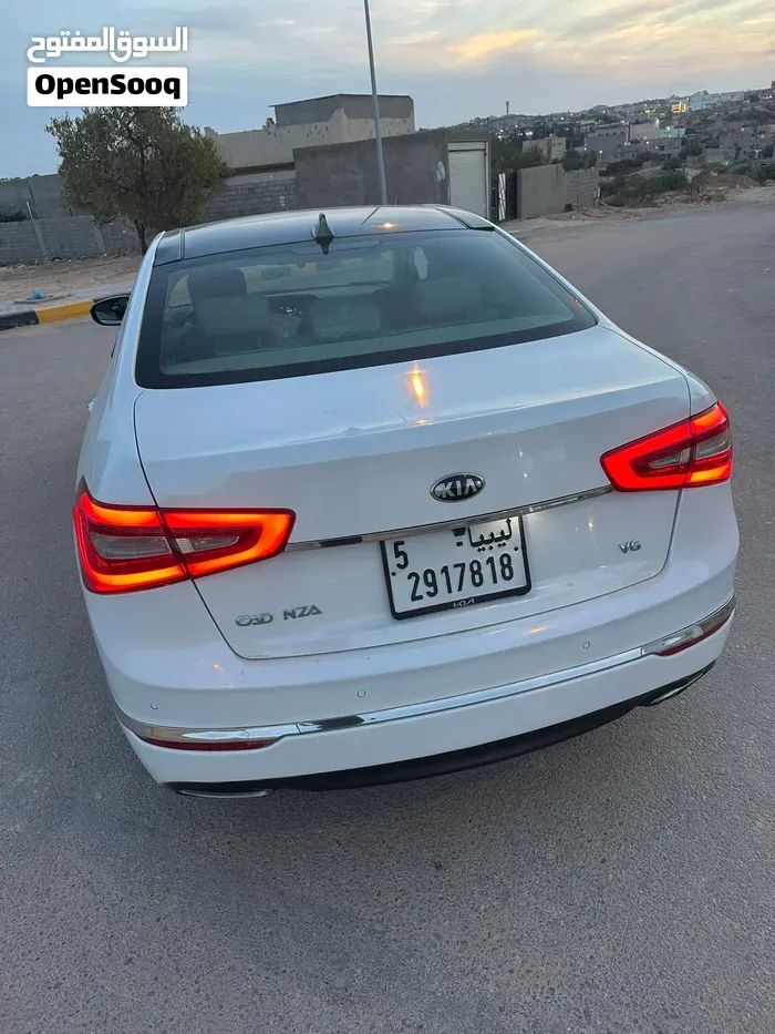 Kia Cadenza 2015 photo 4