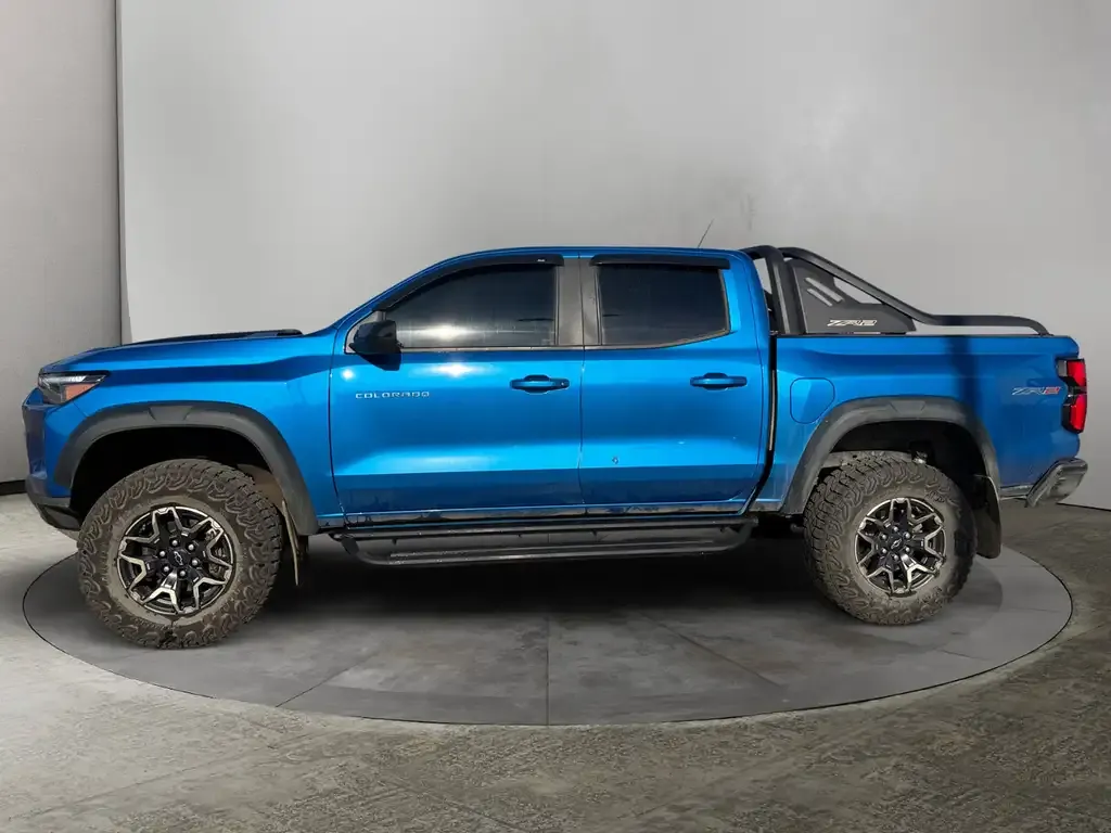 Chevrolet Colorado 2023 photo 2