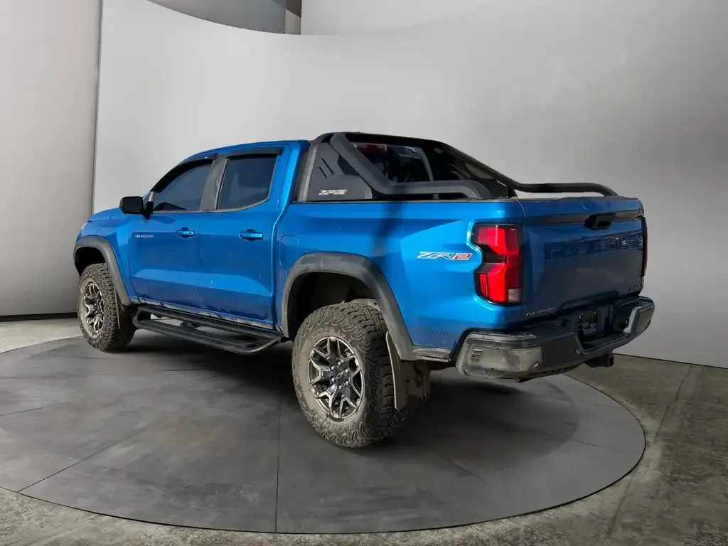 Chevrolet Colorado 2023 photo 3