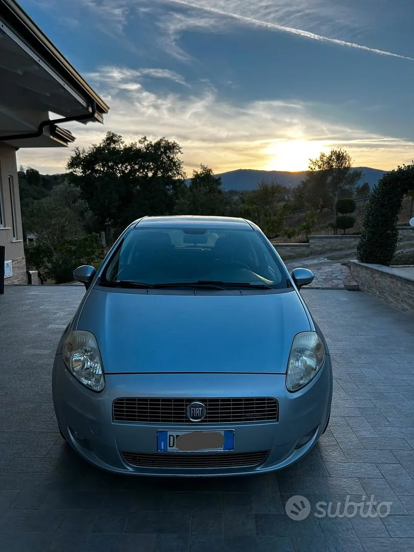 Fiat Grande Punto 2008 photo 2