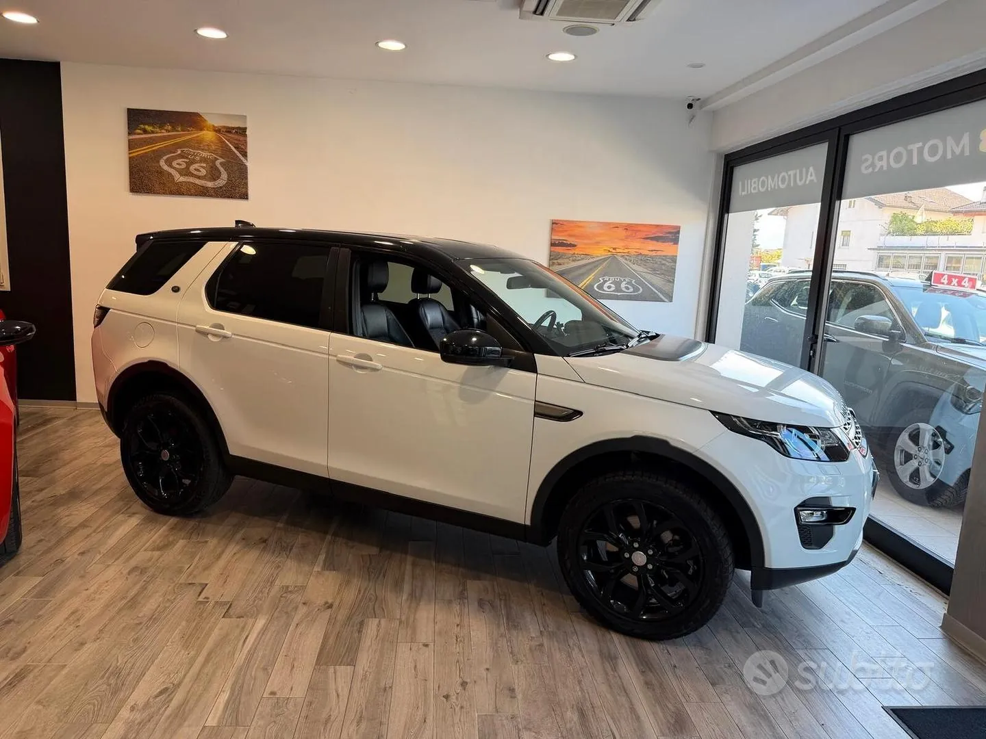 Land Rover Discovery Sport 2018 photo 3