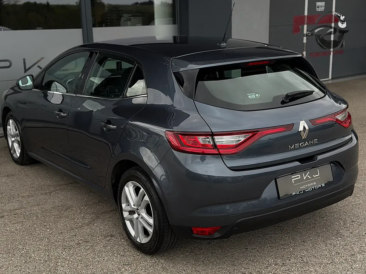 Renault Megane 2019 photo 3