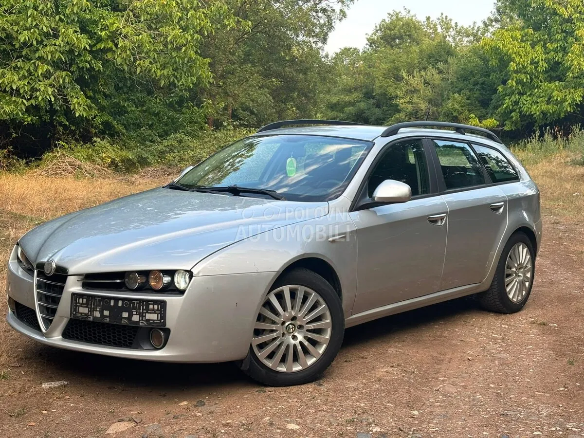 Alfa Romeo 159 2008 photo 5