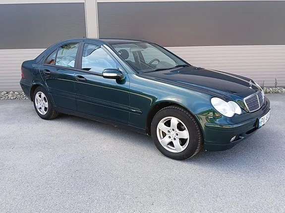 Mercedes-Benz C200 2003 photo 4