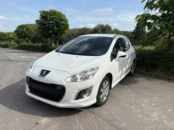 Peugeot 308 2012 photo 3