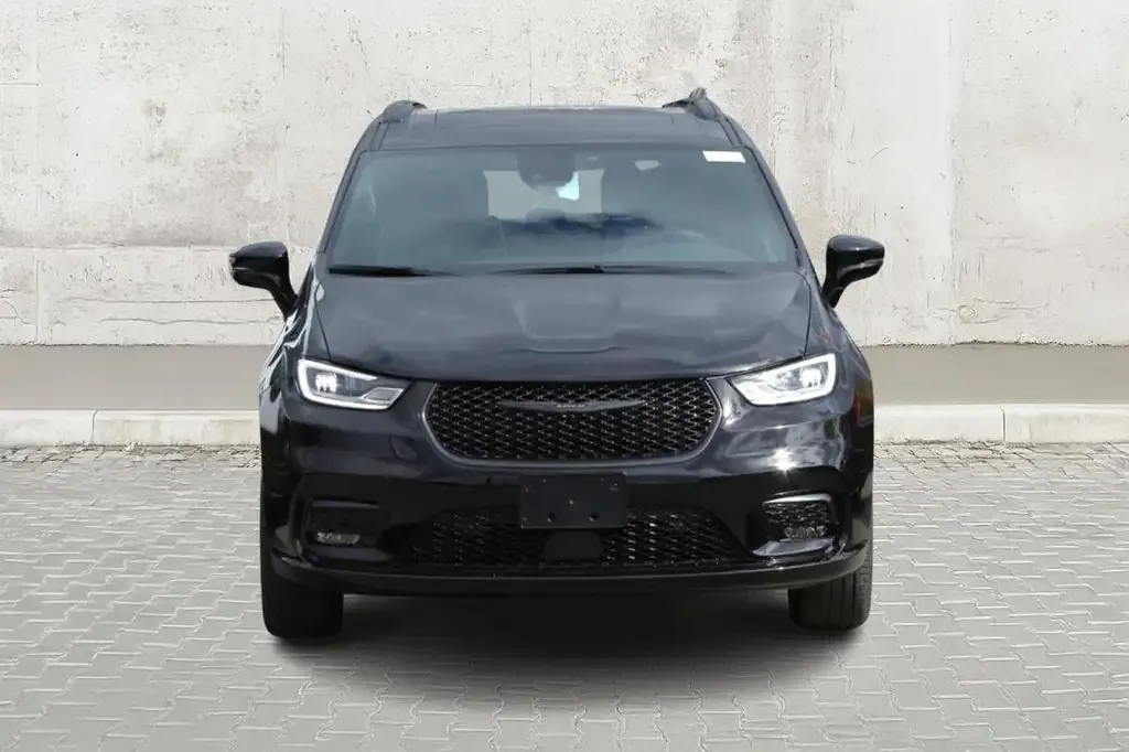 Chrysler Pacifica 2026 photo 2