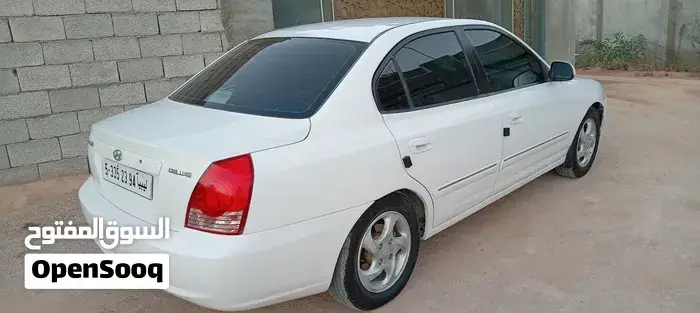Hyundai Avante 2003 photo 2
