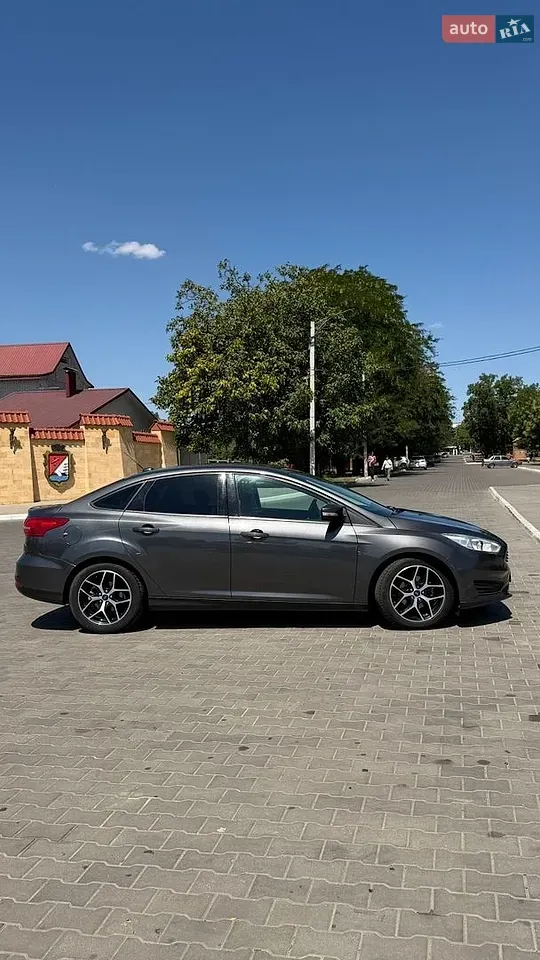 Ford Focus 2018 photo 3