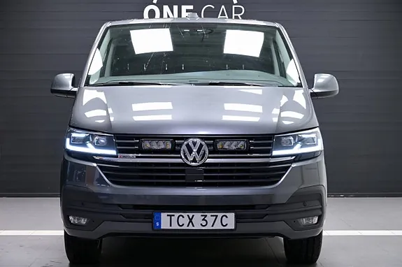 Volkswagen Transporter 2021 photo 2