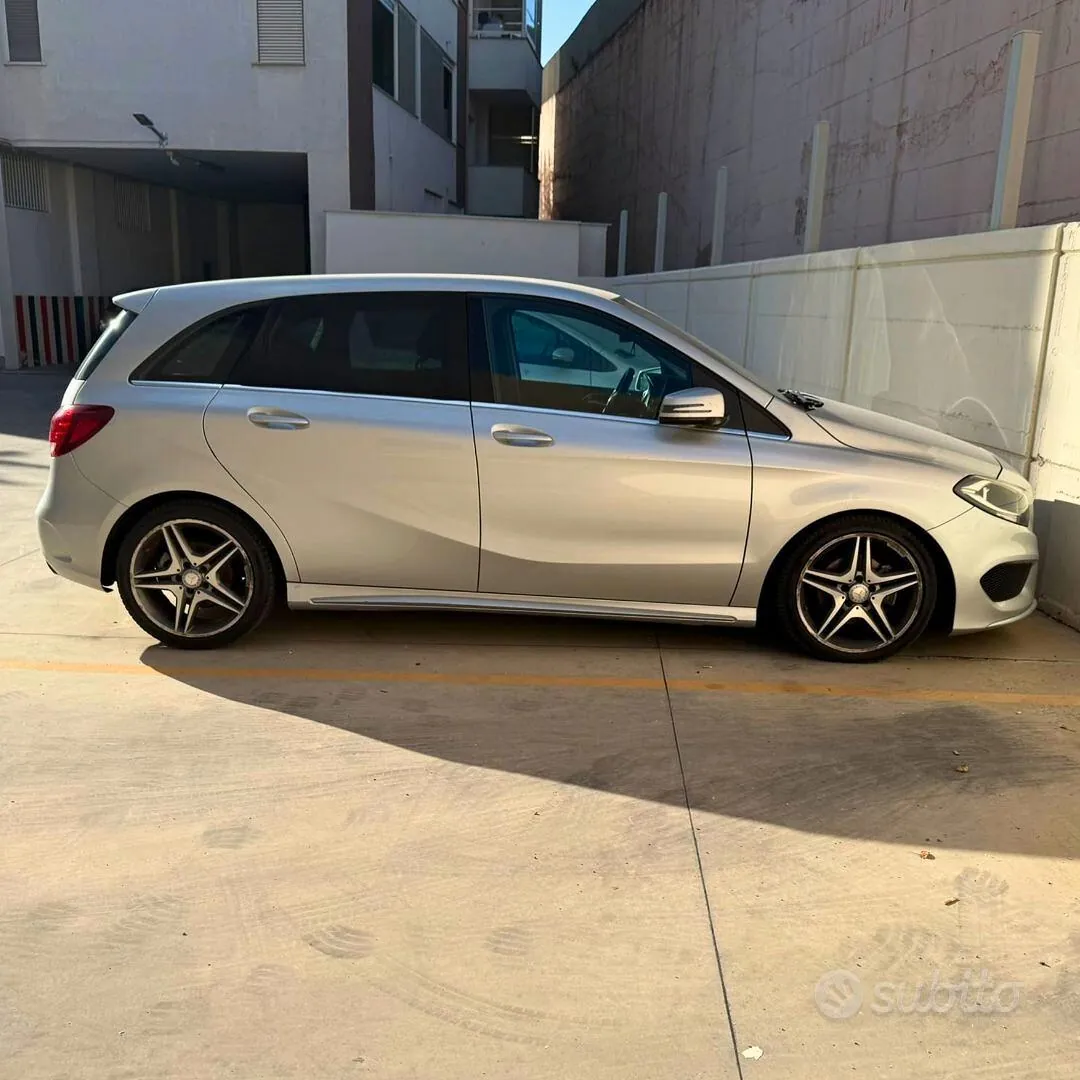 Mercedes-Benz B-Class 2015 photo 5