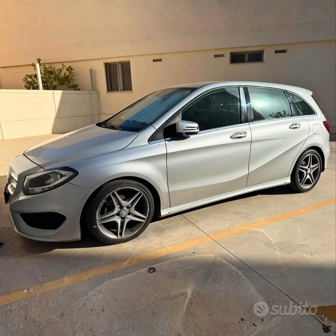 Mercedes-Benz B-Class 2015 photo 2