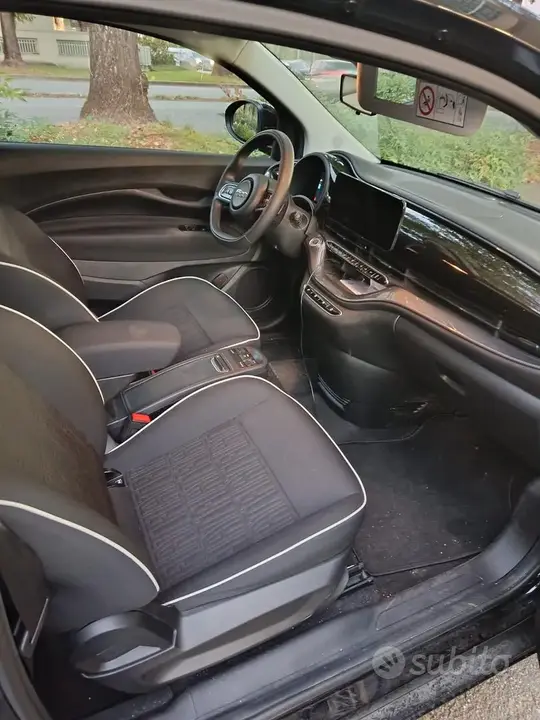 Fiat 500E 2025 photo 3