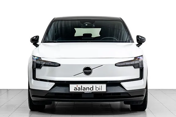 Volvo Ex30 2024 photo 3