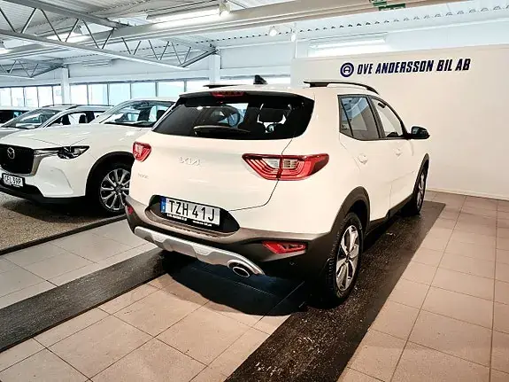 Kia Stonic 2023 photo 4