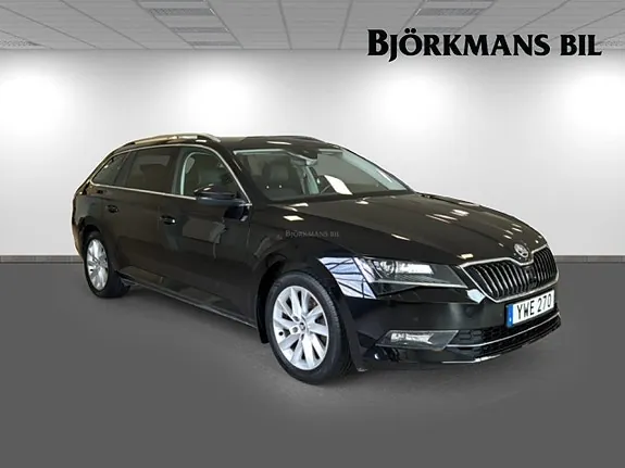 Skoda Superb 2018 photo 3