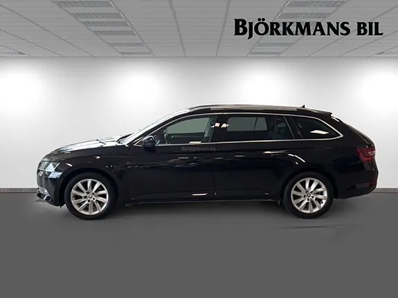 Skoda Superb 2018 photo 4