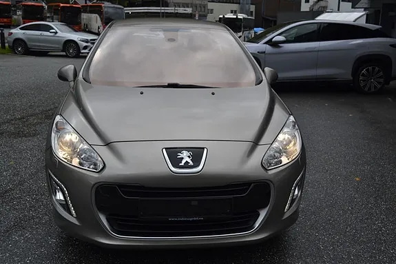 Peugeot 308 2013 photo 2