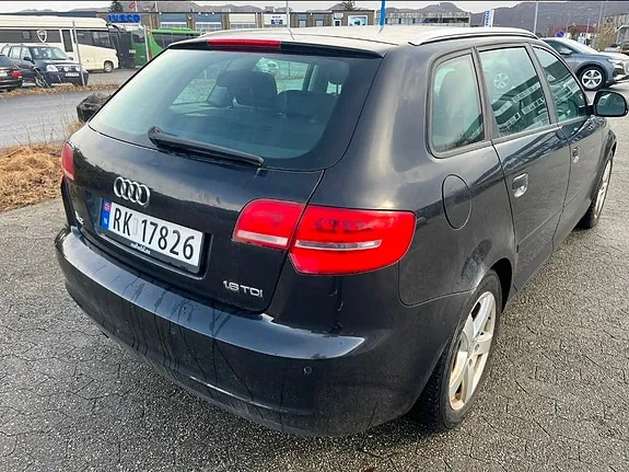 Audi A3 2010 photo 4