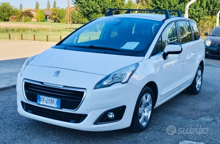 Peugeot 5008 2016 photo 2