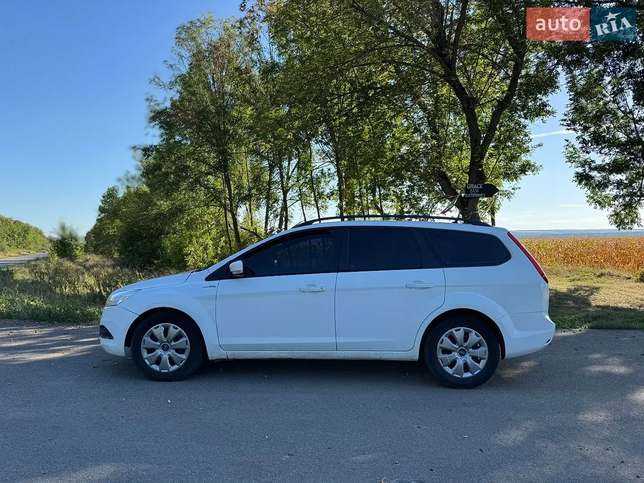 Ford Focus 2010 photo 3