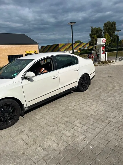 Volkswagen Passat 2007 photo 2
