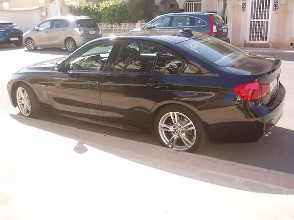 BMW 320D 2017 photo 2