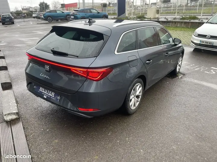 Seat Leon 2025 photo 4