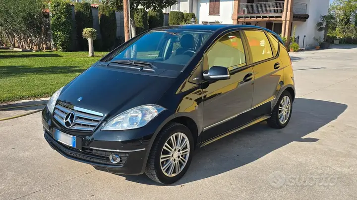 Mercedes-Benz A 160