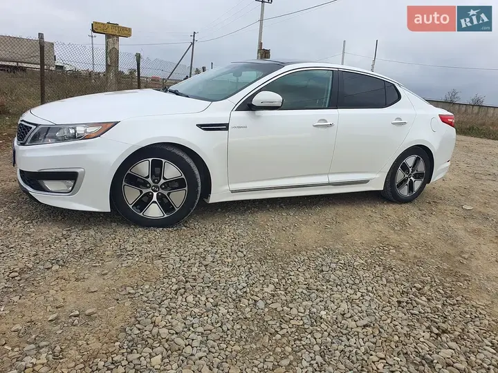 Kia Optima 2013 photo 4