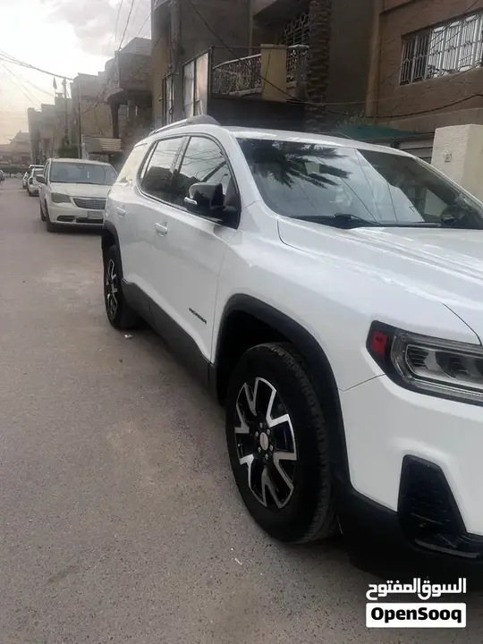 GMC Acadia 2021 photo 2