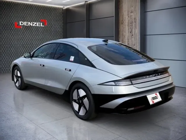 Hyundai Ioniq 6 photo 3
