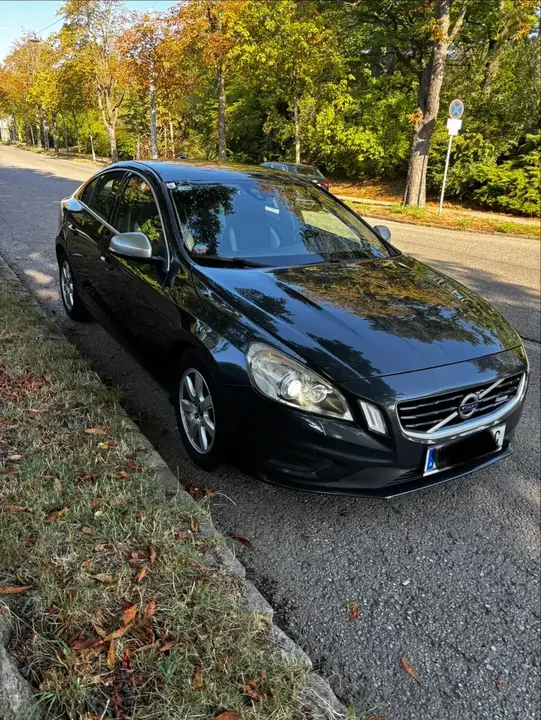 Volvo S60 2013 photo 2