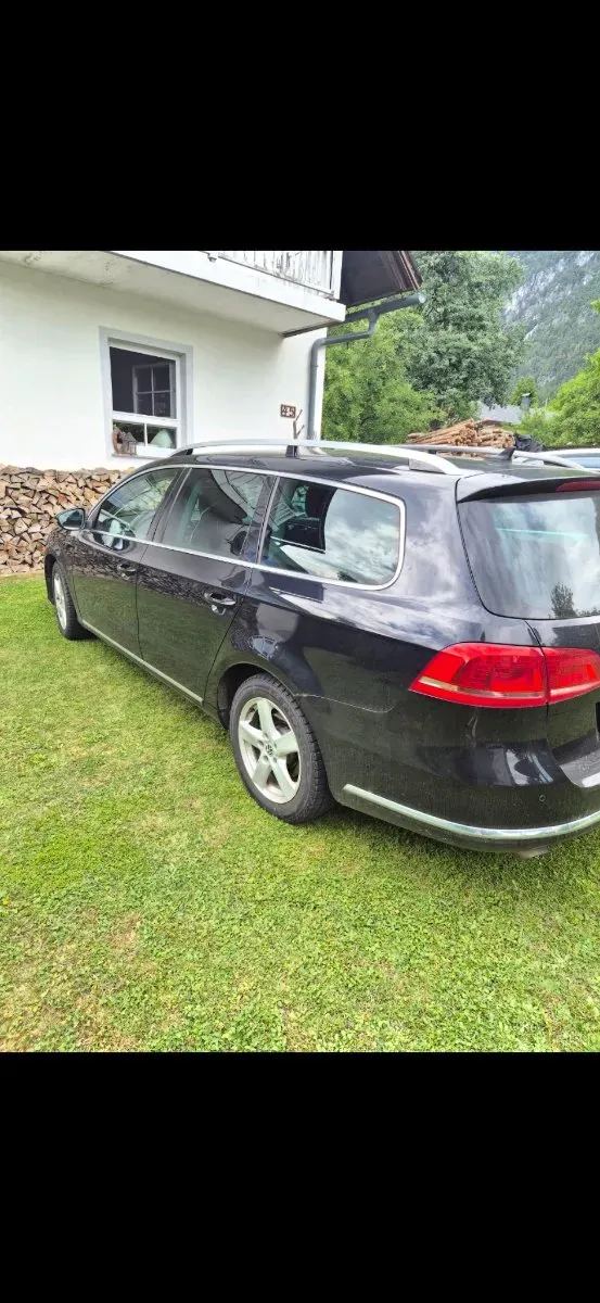 Volkswagen Passat 2011 photo 2