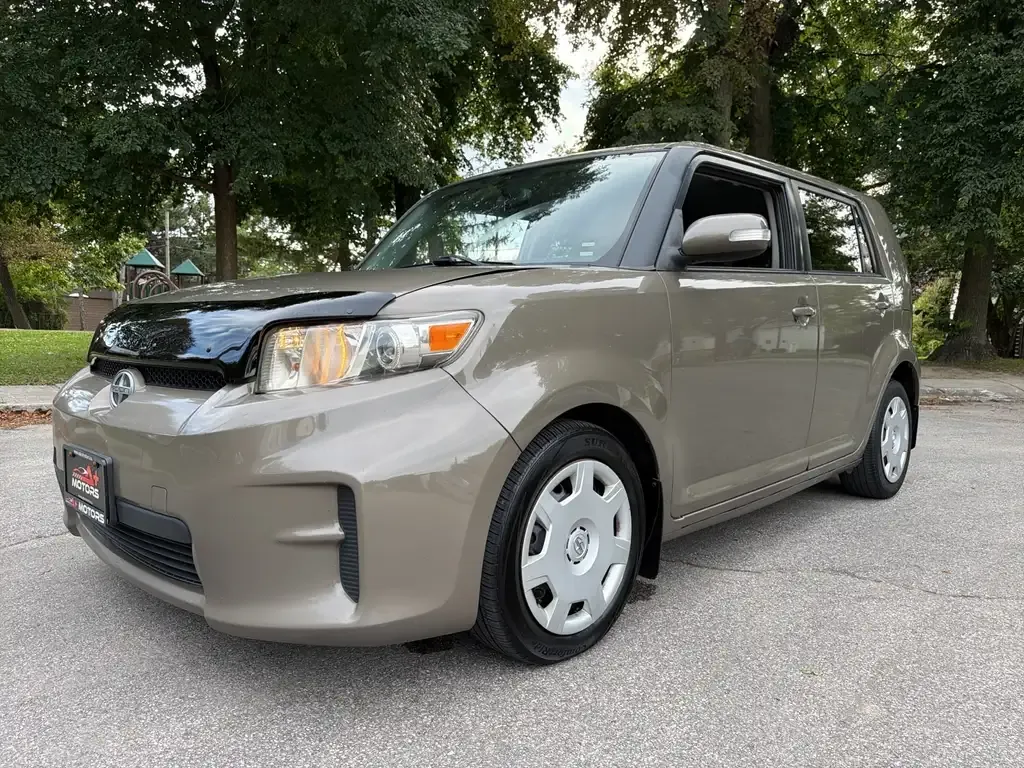 Scion Xb