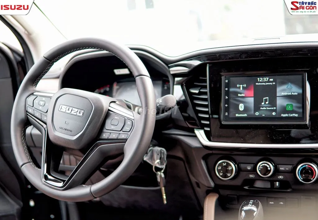 Isuzu Mu-X 2025 photo 4