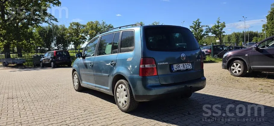 Volkswagen Touran 2004 photo 4
