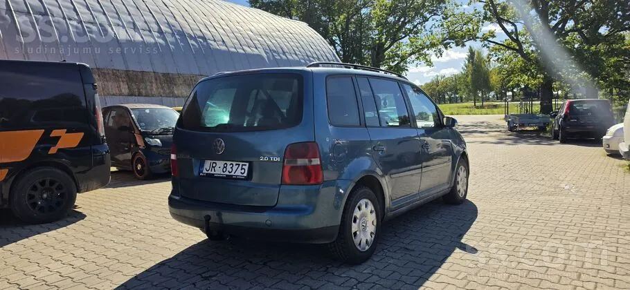Volkswagen Touran 2004 photo 3