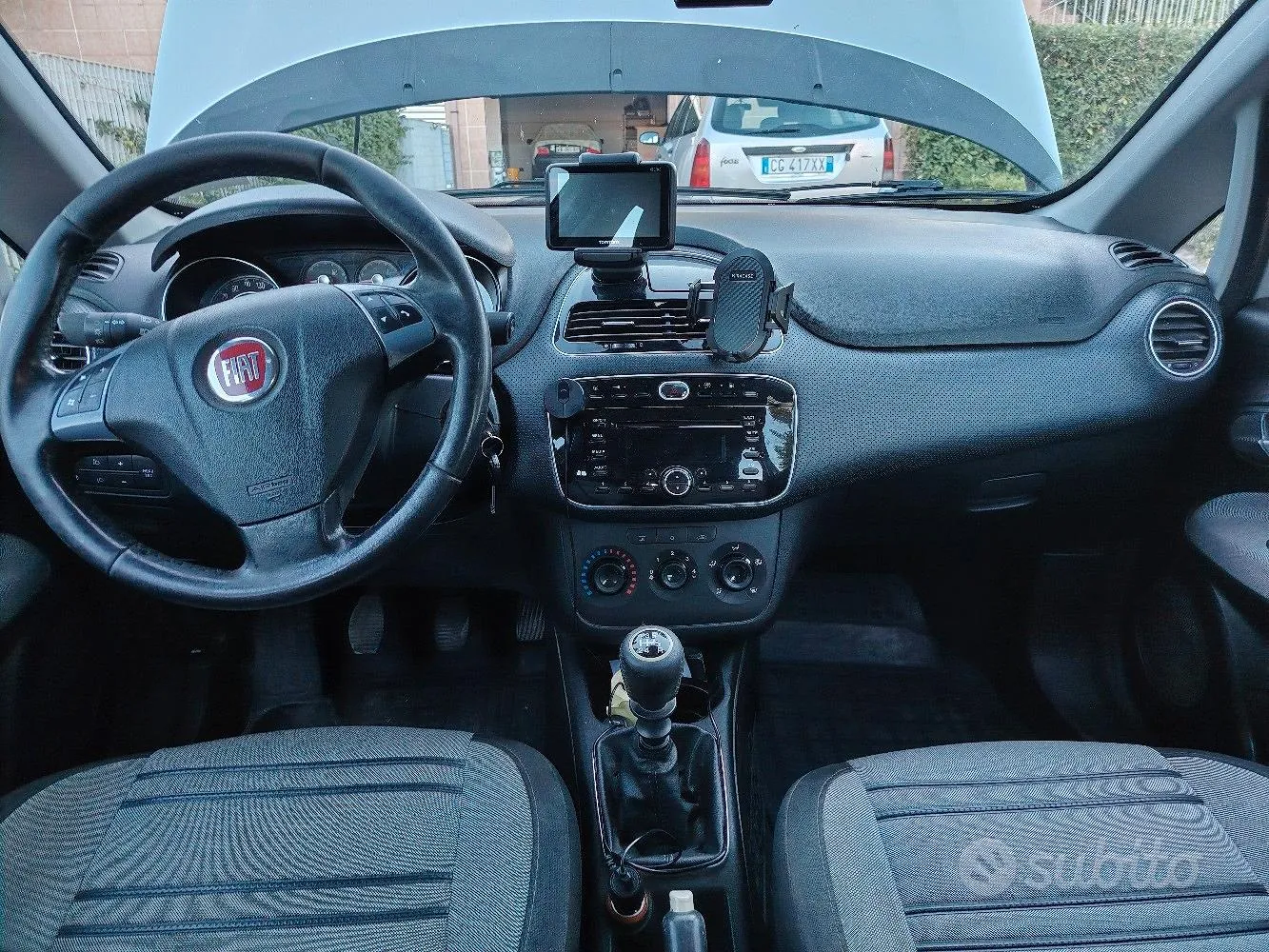 Fiat Punto Evo 2011 photo 3