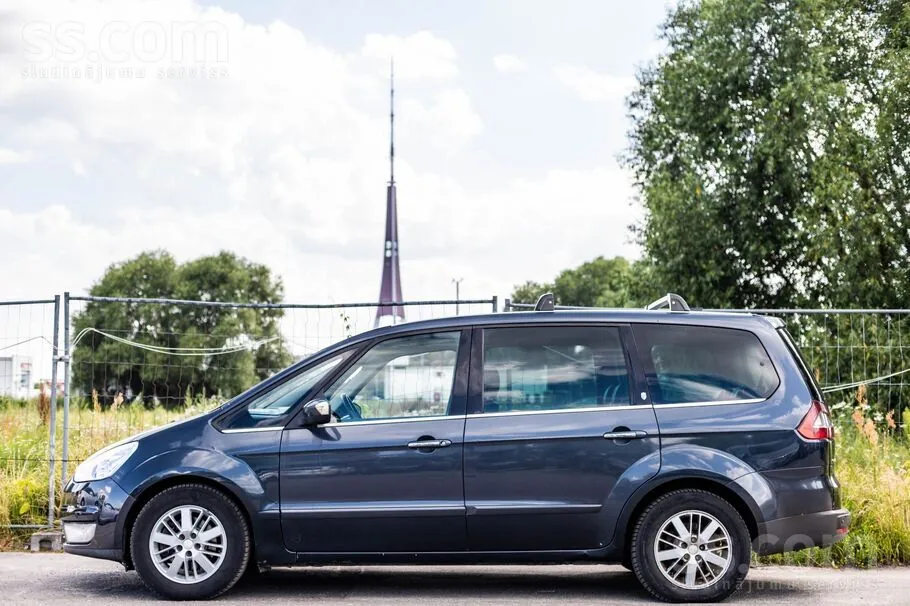 Ford Galaxy 2007 photo 4