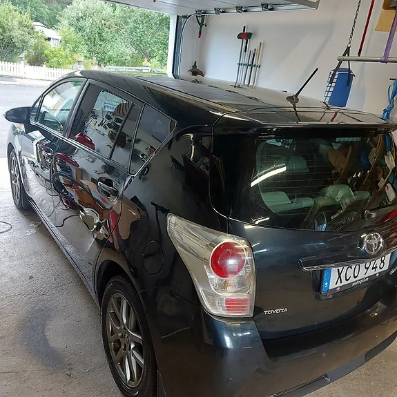 Toyota Verso 2014 photo 2