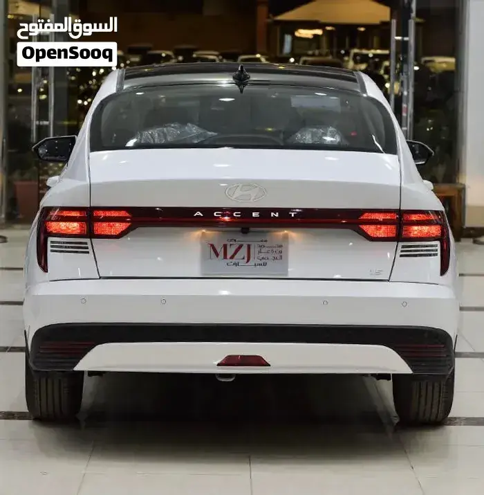 Hyundai Accent 2027 photo 4
