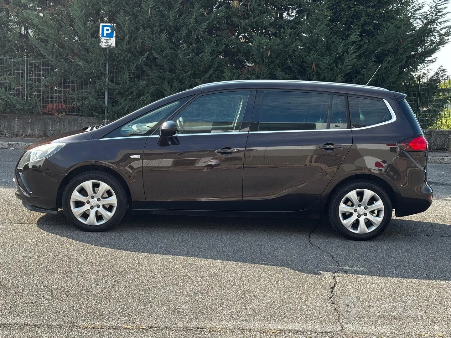 Opel Zafira Tourer 2012 photo 3